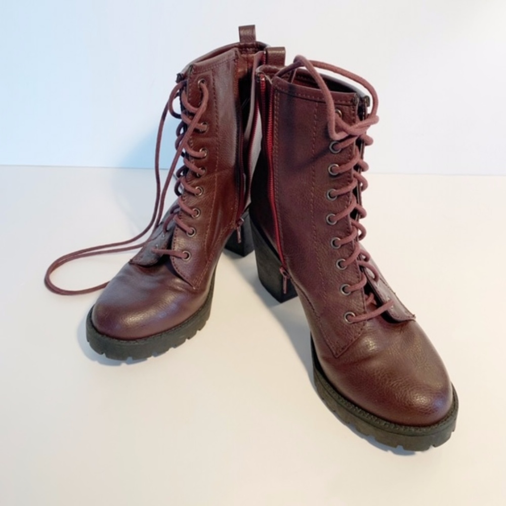 Maroon Tie Up Boots